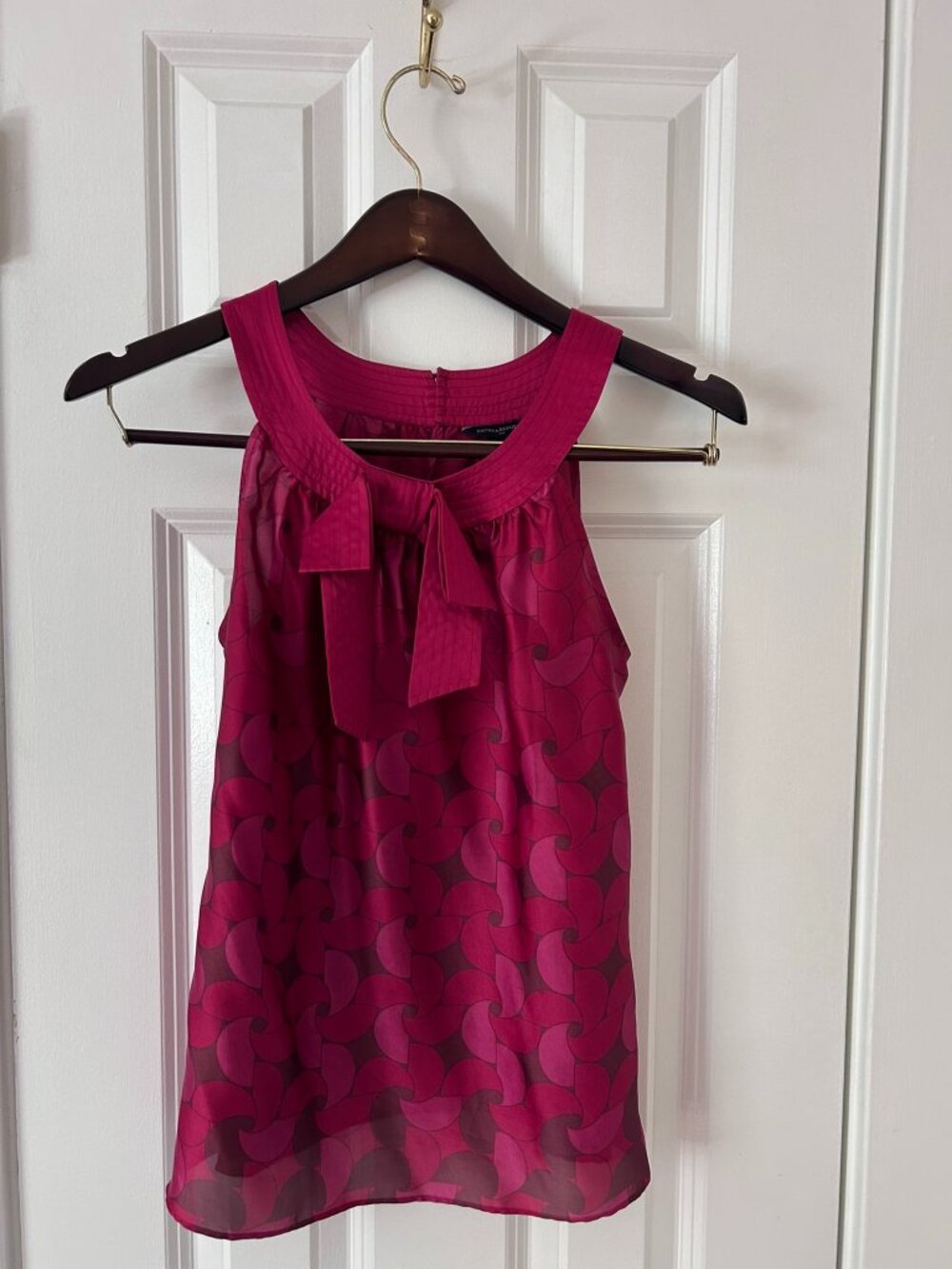 Banana Republic Silk Magenta Pinwheel Print Halter Top Bow Neckline XS